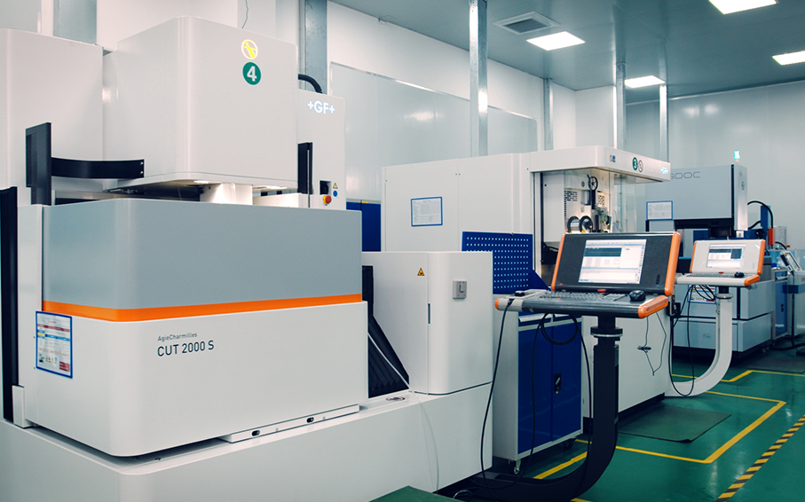 Mold-Tool-Fabrication-Equipment